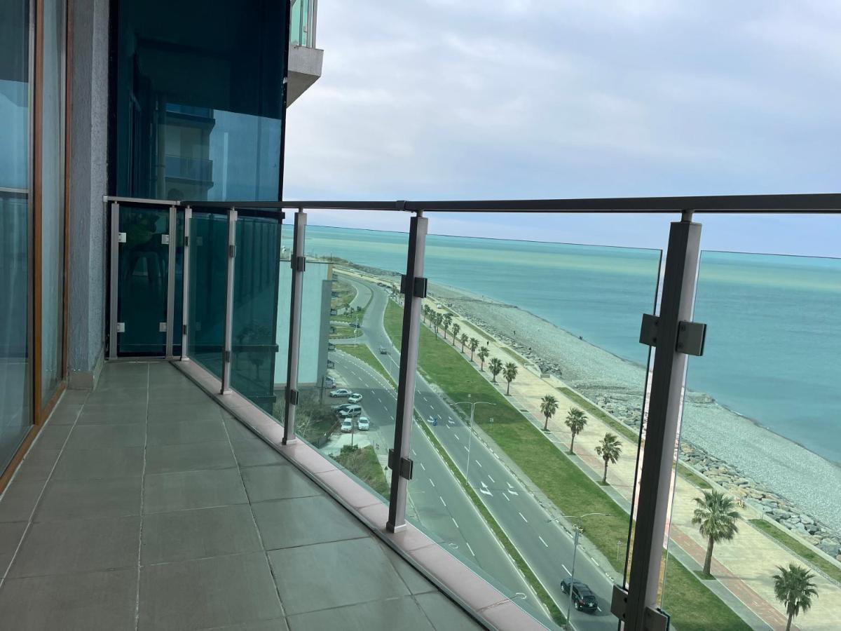 Zeyton Hotel Batoemi Buitenkant foto